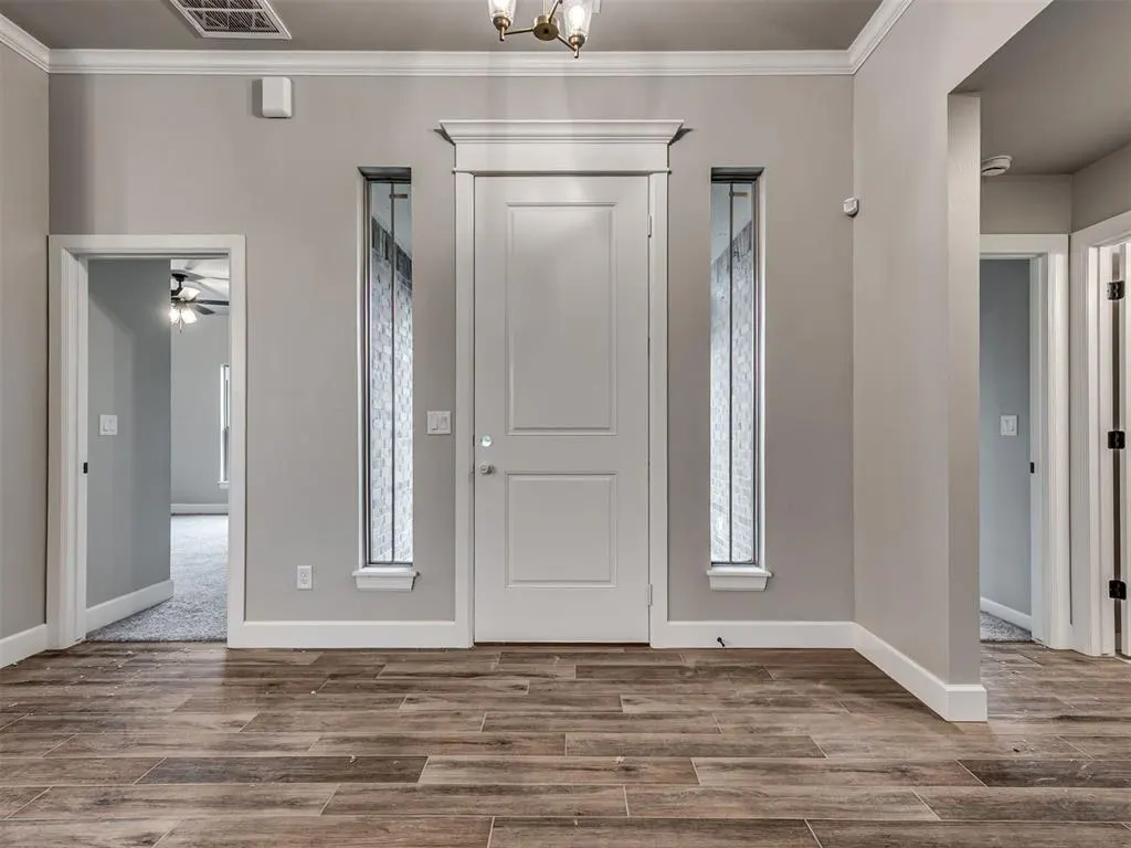 Photo 4 — 10209 Baldwin Lane, Oklahoma City, OK 73169