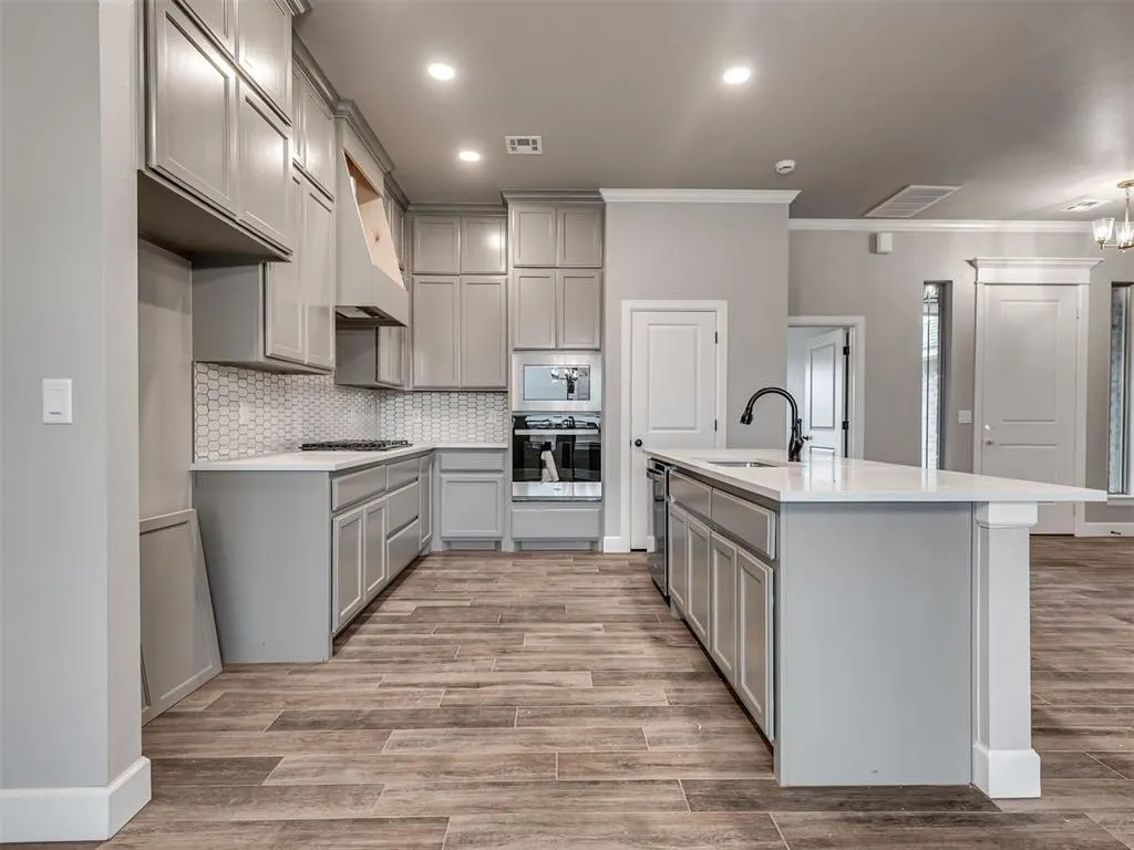 Photo 11 — 10209 Baldwin Lane, Oklahoma City, OK 73169