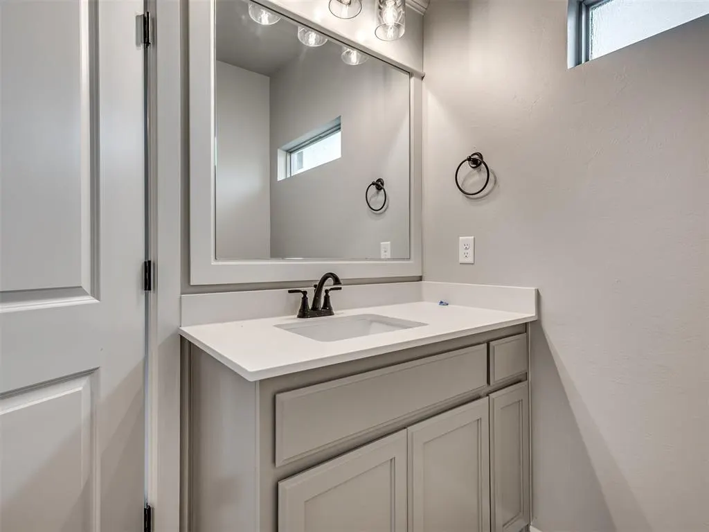 Photo 18 — 10209 Baldwin Lane, Oklahoma City, OK 73169