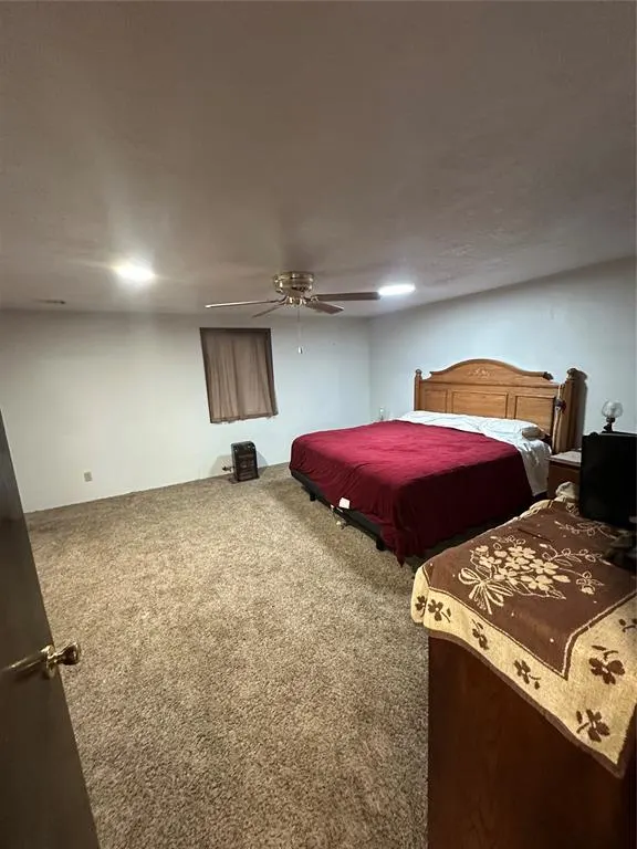 Photo 8 — 423 N Lowe Street, Hobart, OK 73651