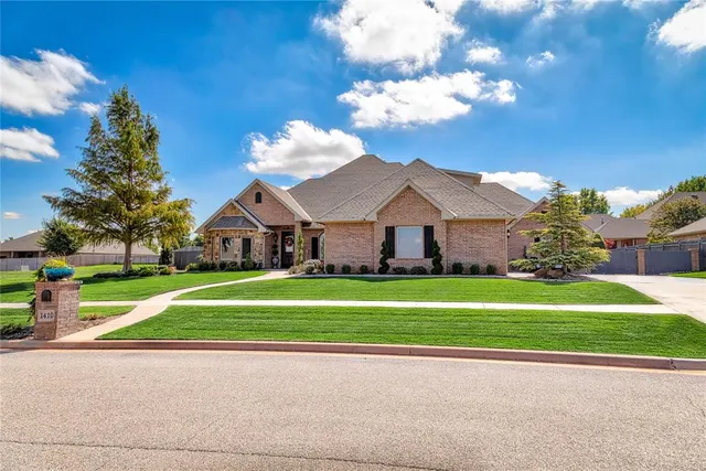 Front exterior — 1410 Easy Street, Elk City, OK 73644