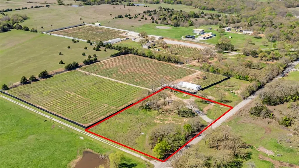 Photo 2 — 2403 Cardinal Road, Ardmore, OK 73401