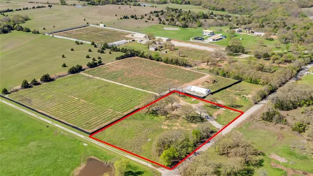 Photo 2 — 2403 Cardinal Road, Ardmore, OK 73401