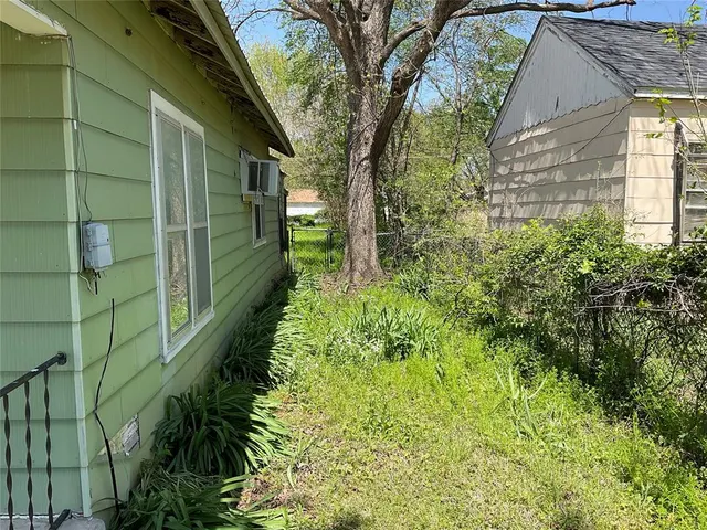 Photo 3 — 730 W 19th Street, Ada, OK 74820