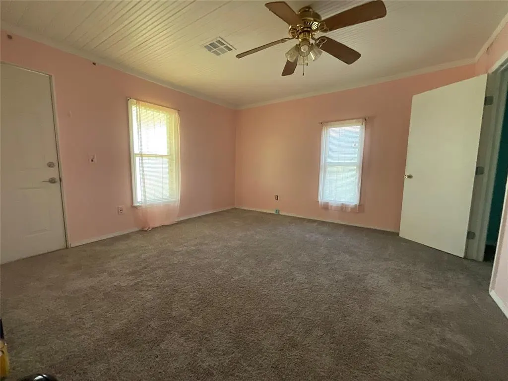 Photo 9 — 730 W 19th Street, Ada, OK 74820
