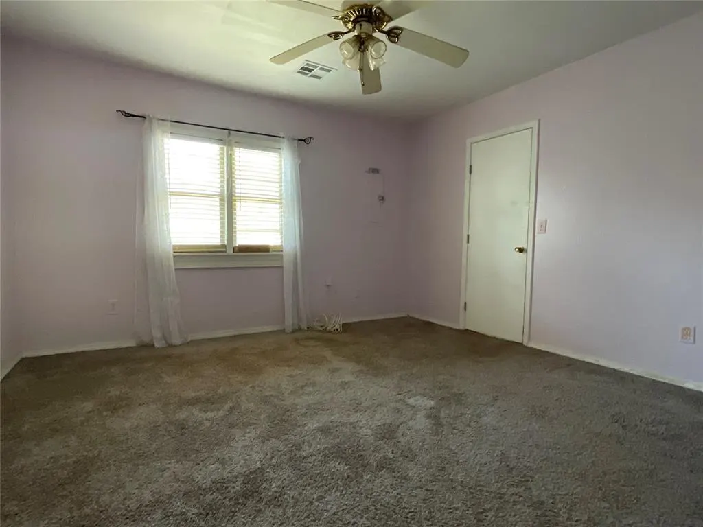 Photo 11 — 730 W 19th Street, Ada, OK 74820