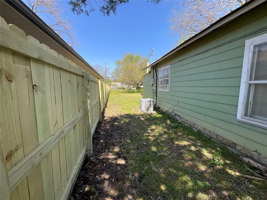 Photo 20 — 730 W 19th Street, Ada, OK 74820