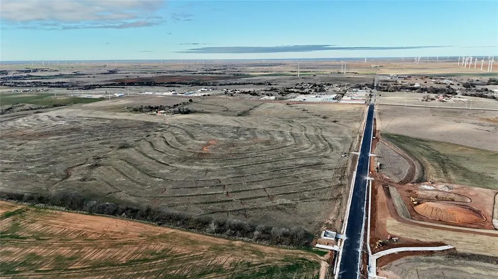 Photo 15 — 11 Lawter Road, Weatherford, OK 73096