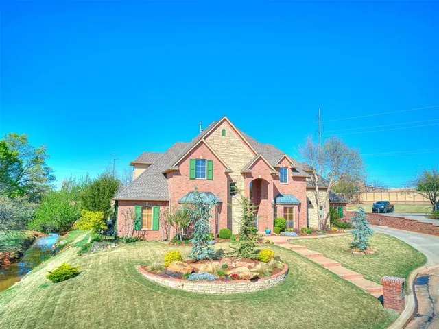Photo 4 — 2109 Kingswood Circle, Oklahoma City, OK 73170