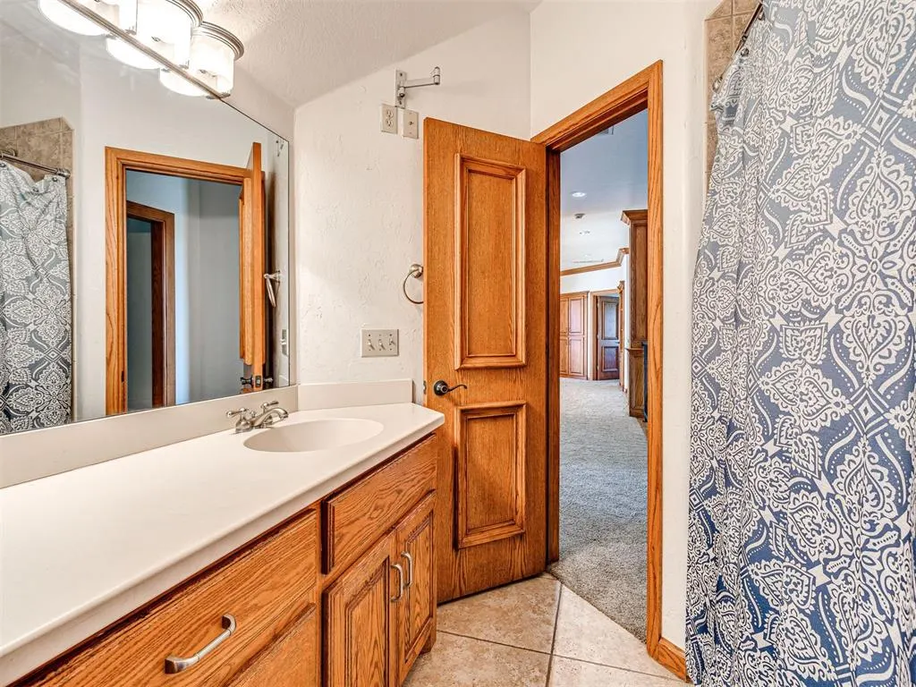 Photo 37 — 2109 Kingswood Circle, Oklahoma City, OK 73170