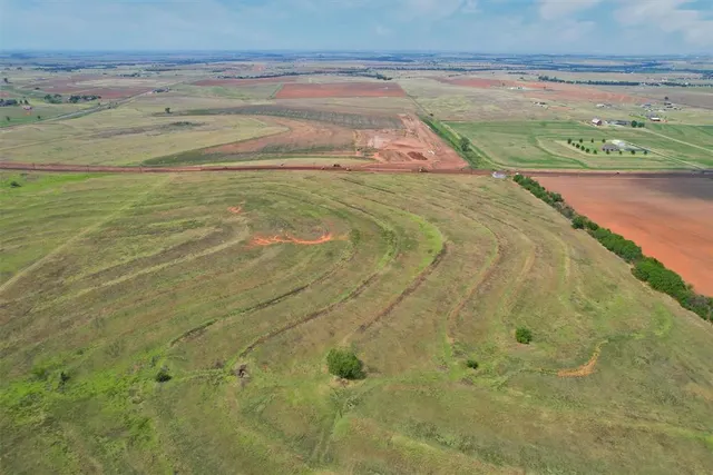 Photo 5 — 30 Lawter Road, Weatherford, OK 73096