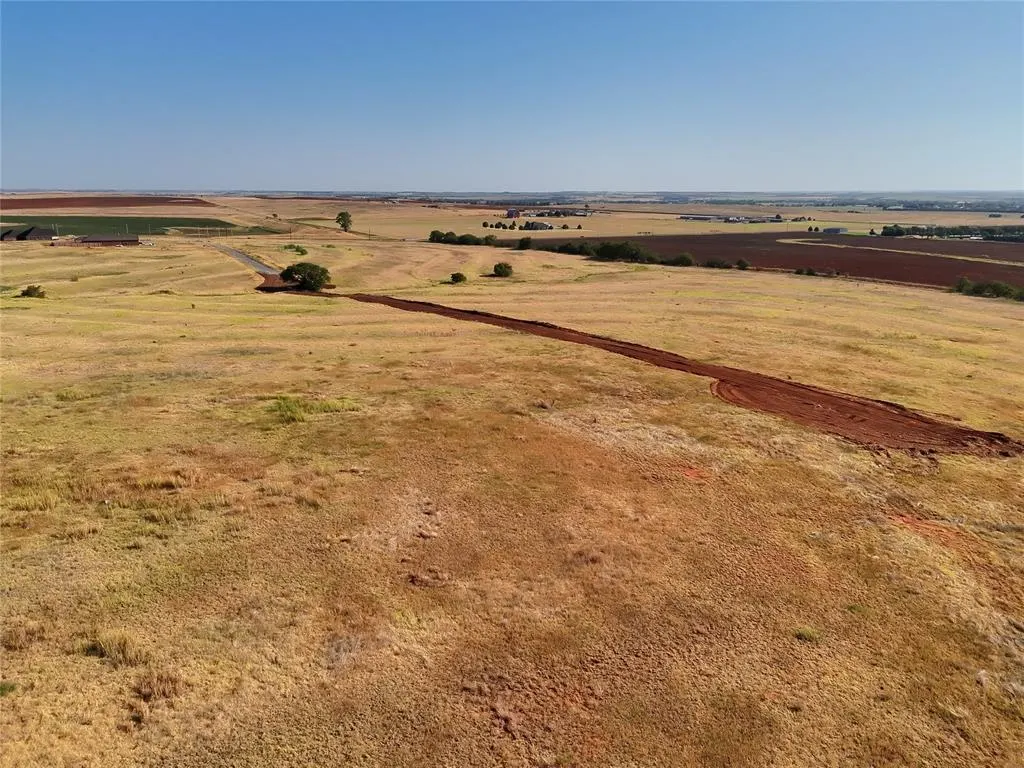 Photo 14 — 32 Lawter Road, Weatherford, OK 73096