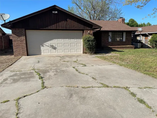 Photo 2 — 809 Tottingham Road, Anadarko, OK 73005
