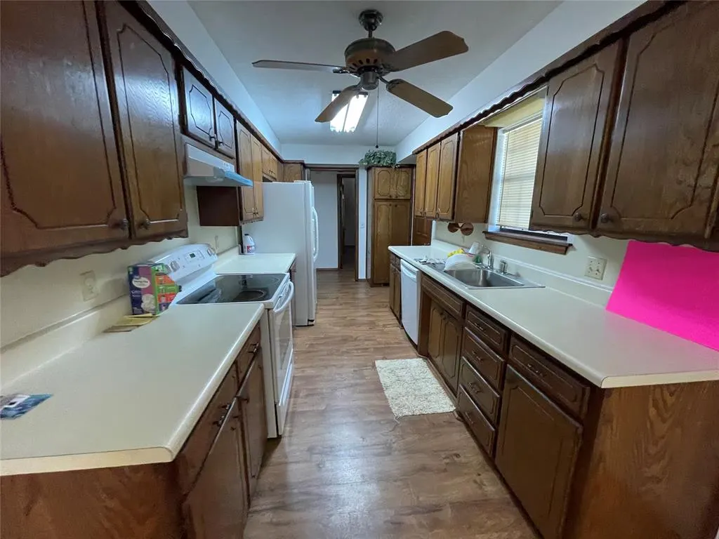 Photo 8 — 809 Tottingham Road, Anadarko, OK 73005