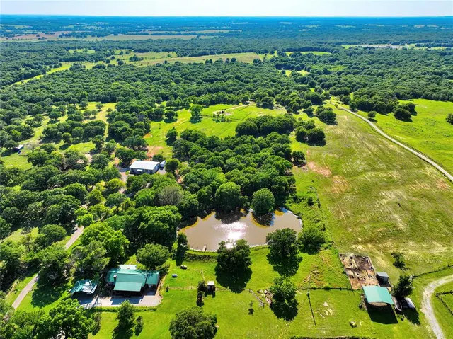 Photo 2 — 31230 N County Road 3170, Elmore City, OK 73433