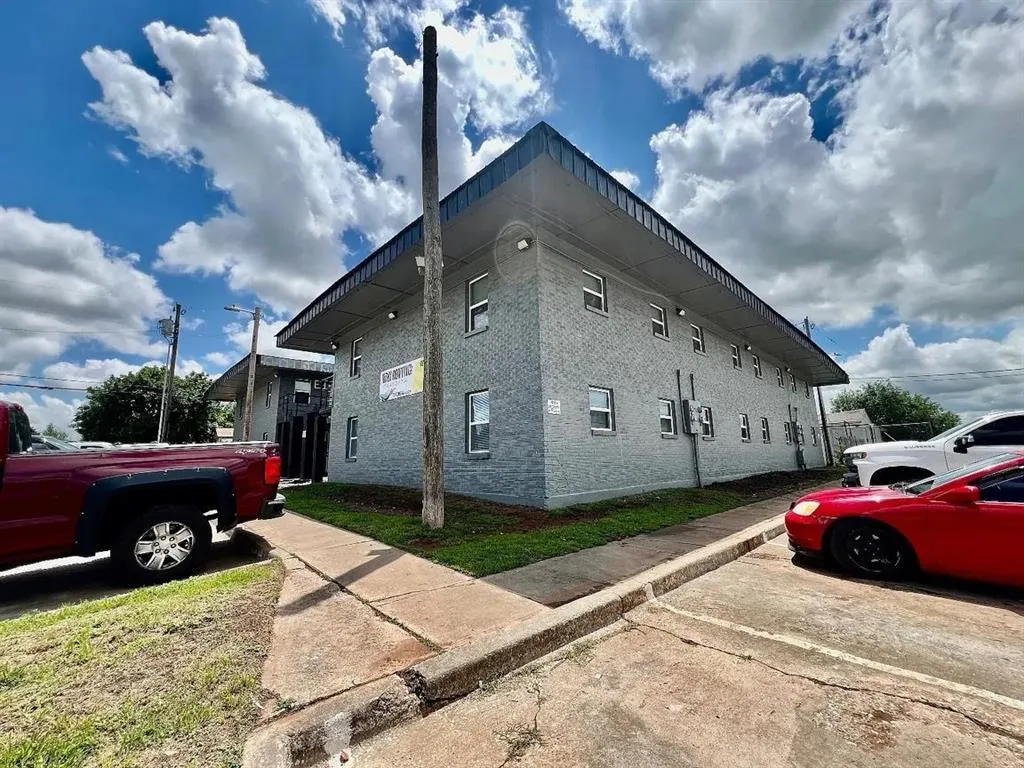 Front exterior — 3100 S Dumas Lane, Oklahoma City, OK 73119
