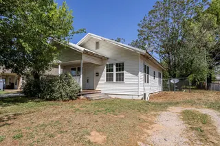 Sold home at 538 W Wood Street