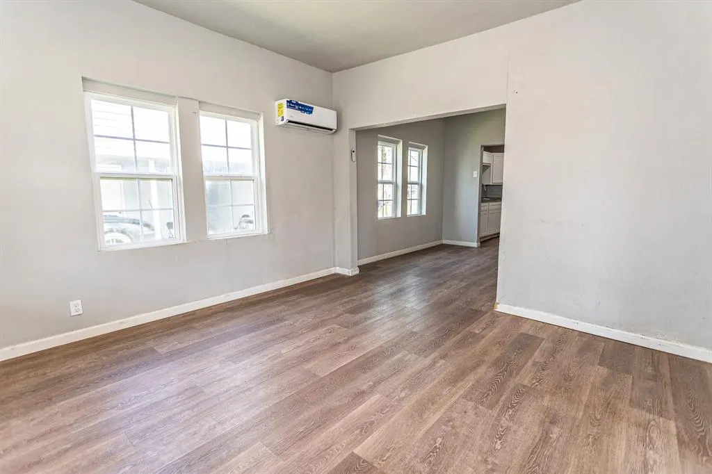 Photo 2 — 303 N Cleveland Street, Shawnee, OK 74801