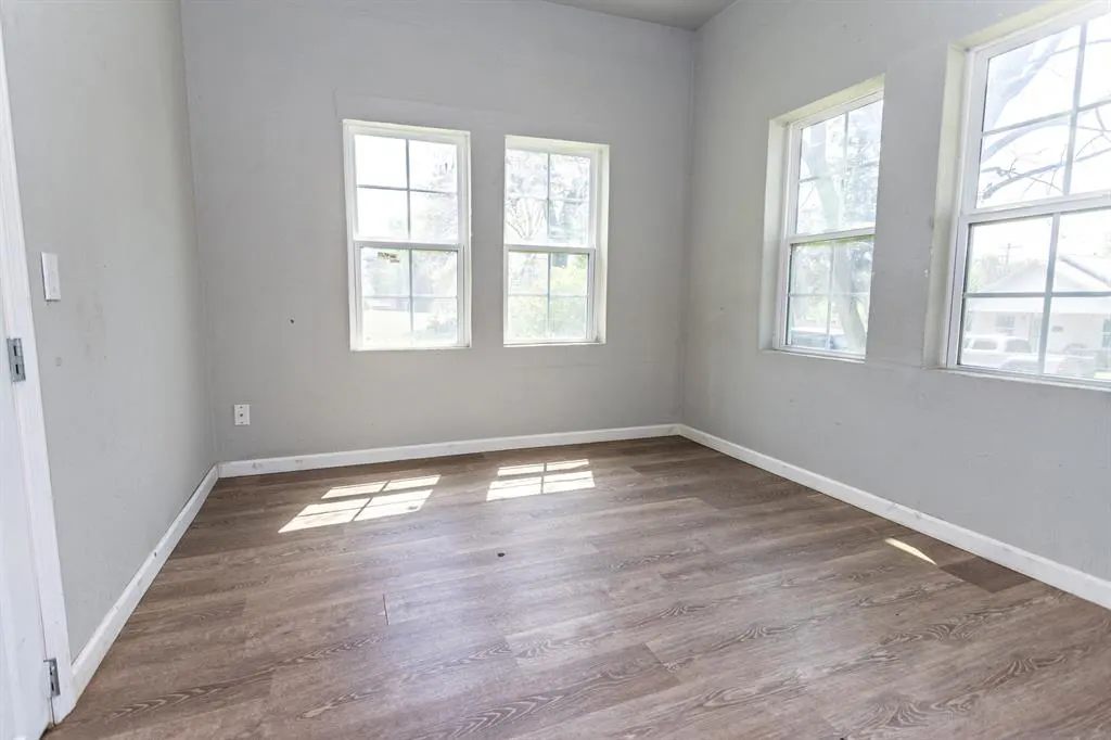 Photo 17 — 303 N Cleveland Street, Shawnee, OK 74801