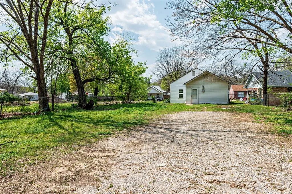 Photo 32 — 303 N Cleveland Street, Shawnee, OK 74801