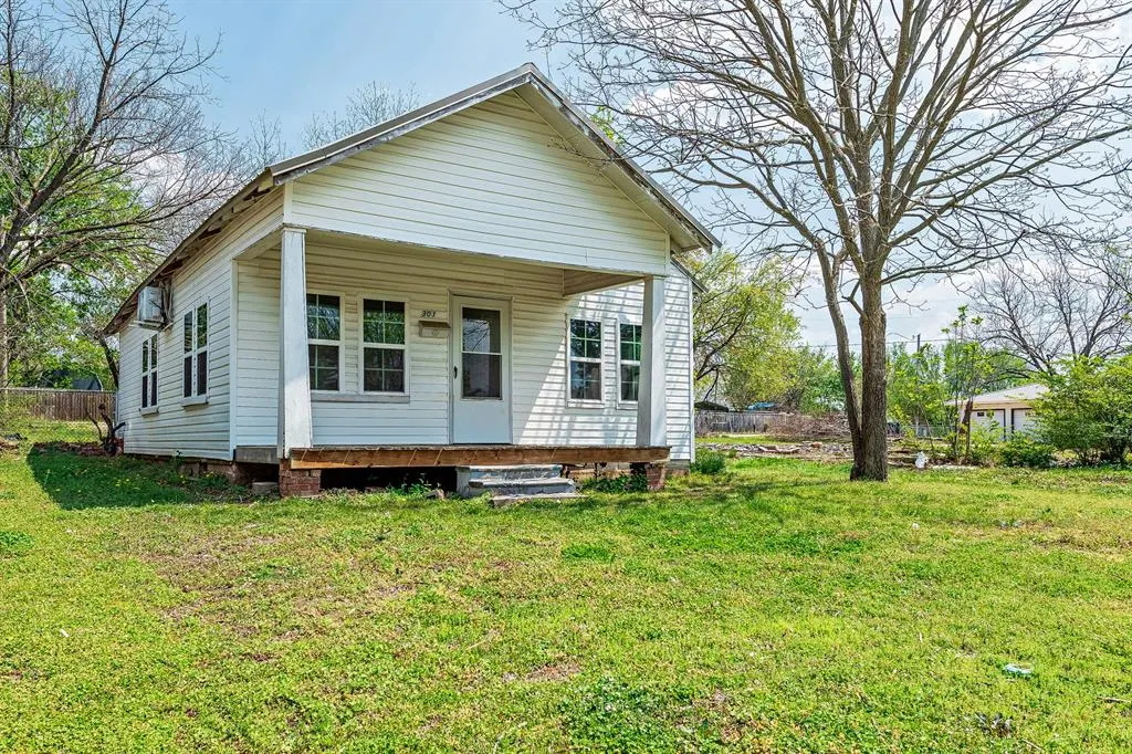 Photo 36 — 303 N Cleveland Street, Shawnee, OK 74801