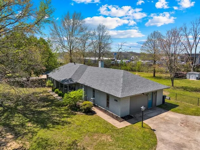 Front exterior — 2315 Grisso Drive, Seminole, OK 74868