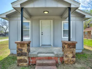 Sold home at 1503 Foster Avenue