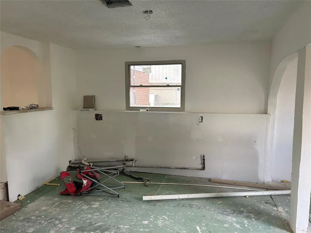 Photo 10 — 1157 E Bellevidere Drive, Oklahoma City, OK 73117