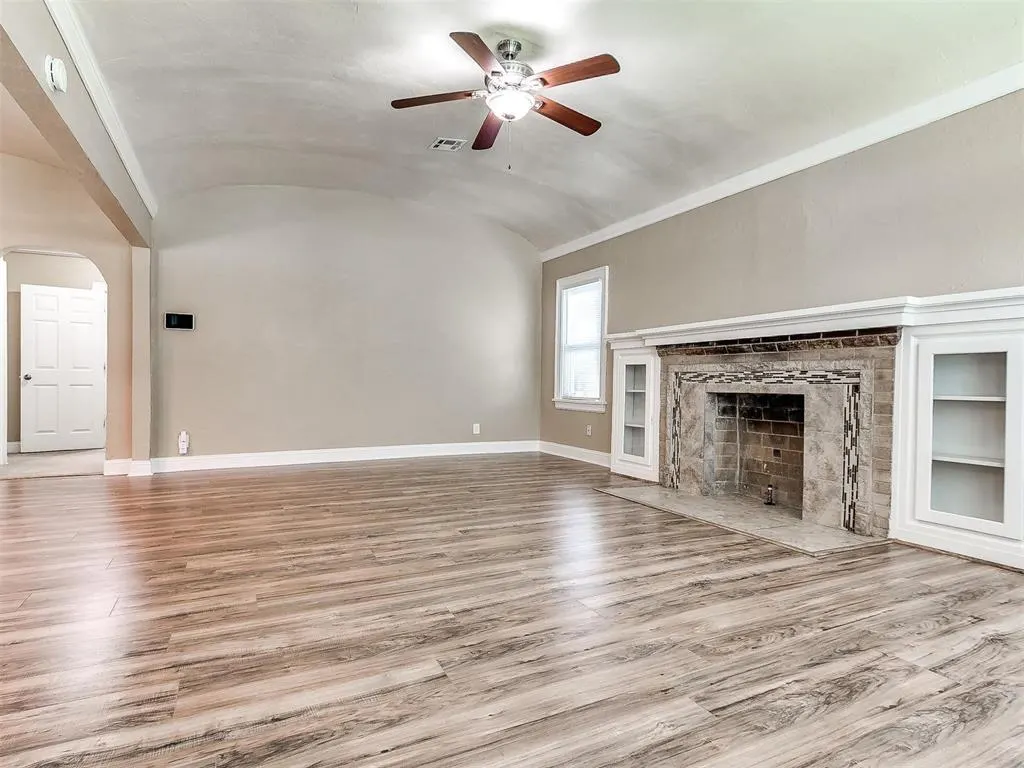 Photo 6 — 2240 NW 13th Street, Oklahoma City, OK 73107