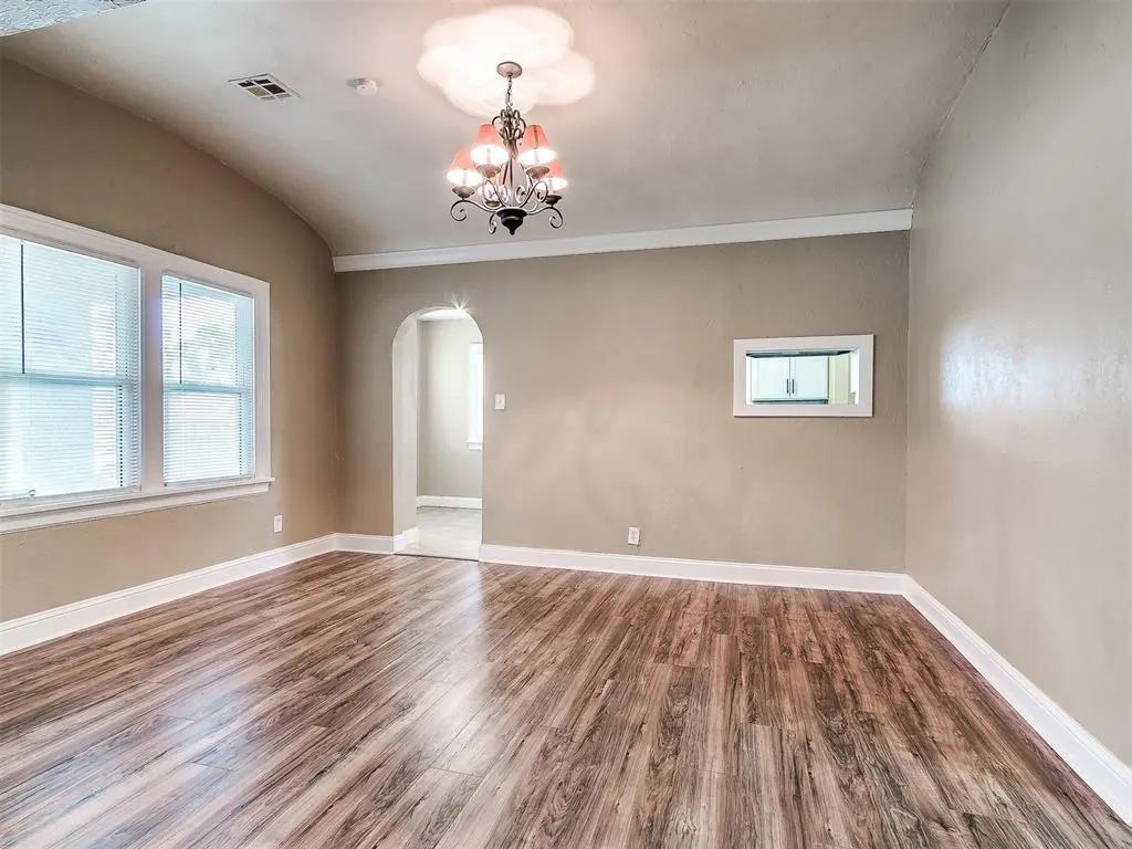 Photo 10 — 2240 NW 13th Street, Oklahoma City, OK 73107