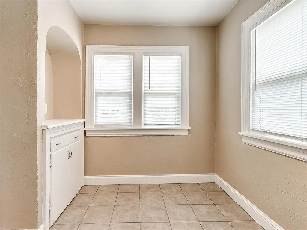 Photo 14 — 2240 NW 13th Street, Oklahoma City, OK 73107