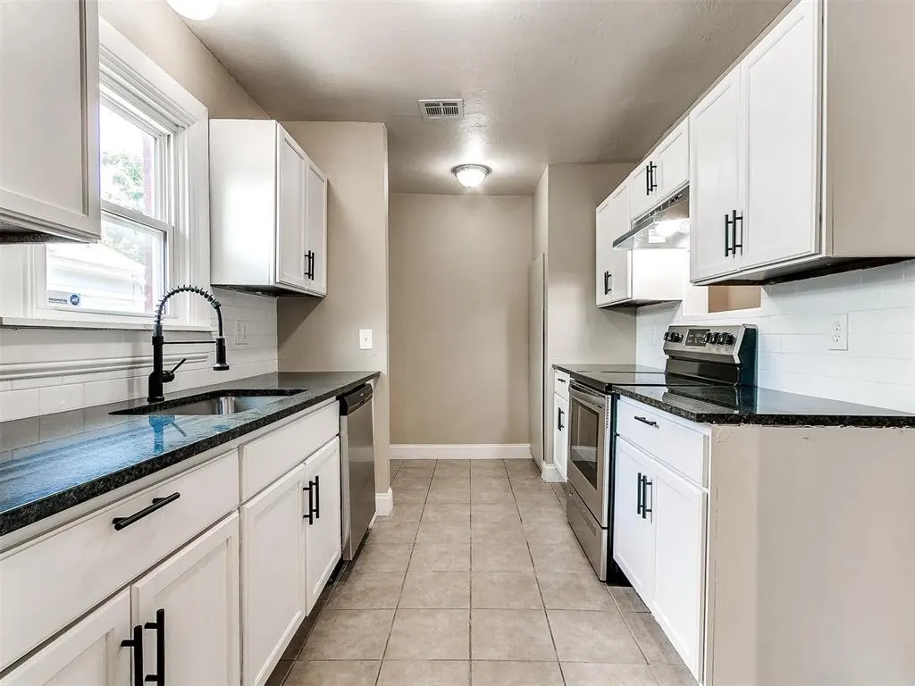 Photo 16 — 2240 NW 13th Street, Oklahoma City, OK 73107