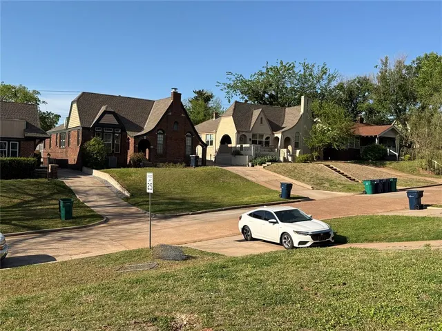 Photo 3 — 505 W Hill Street, Oklahoma City, OK 73118