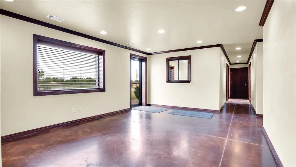 Photo 6 — 2301 S Highway 77, Pauls Valley, OK 73075