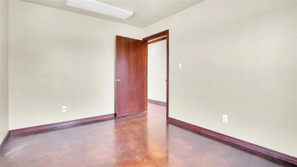 Photo 8 — 2301 S Highway 77, Pauls Valley, OK 73075