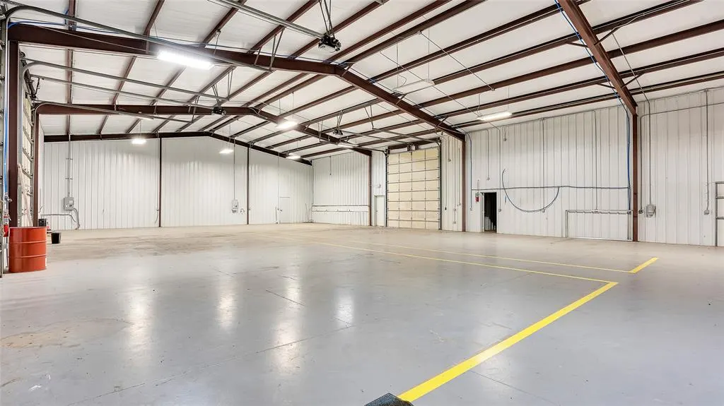 Photo 17 — 2301 S Highway 77, Pauls Valley, OK 73075