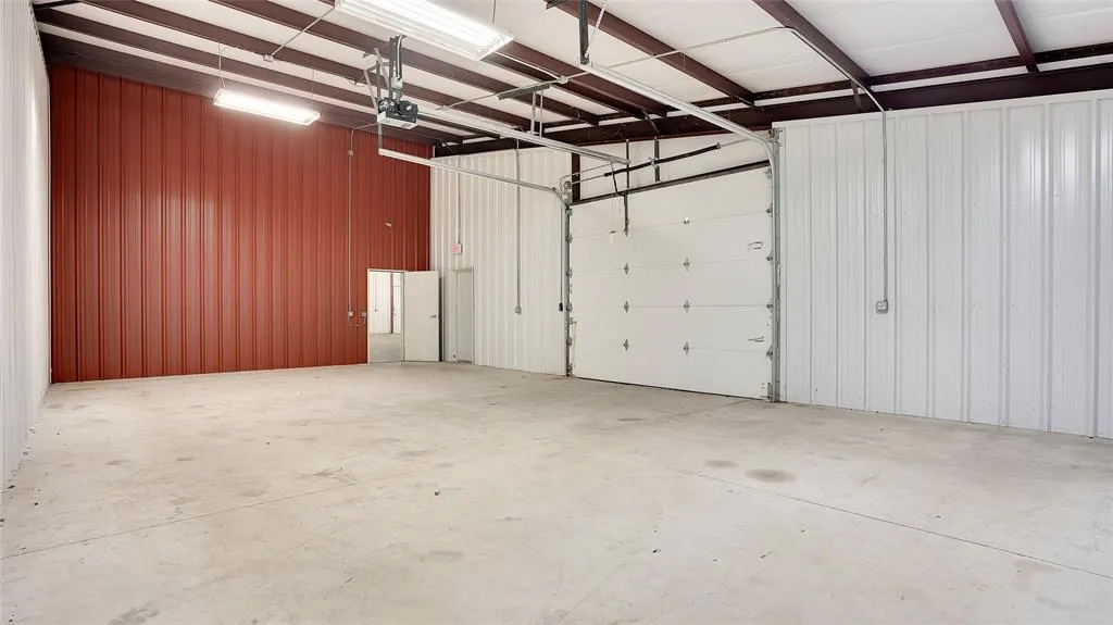 Photo 22 — 2301 S Highway 77, Pauls Valley, OK 73075