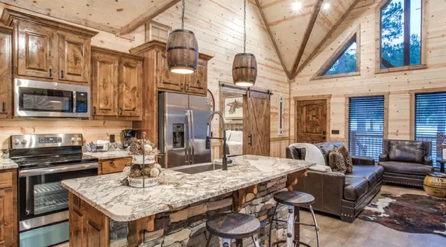 Photo 5 — 222 Lost Dogwood Trail, Broken Bow, OK 74728