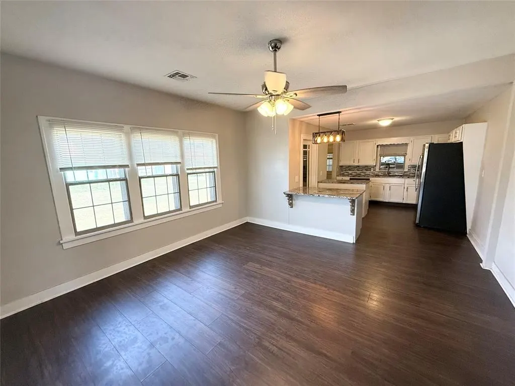 Photo 6 — 408 N Lee Street, Altus, OK 73521