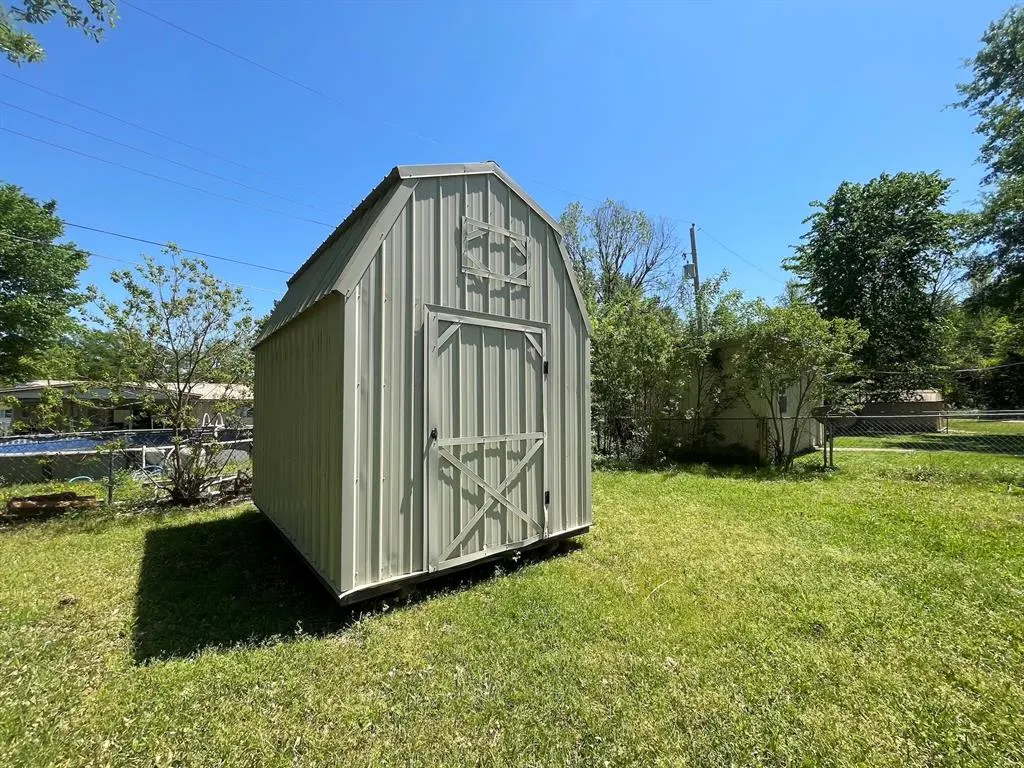 Photo 2 — 1804 Colorado Street, Idabel, OK 74745