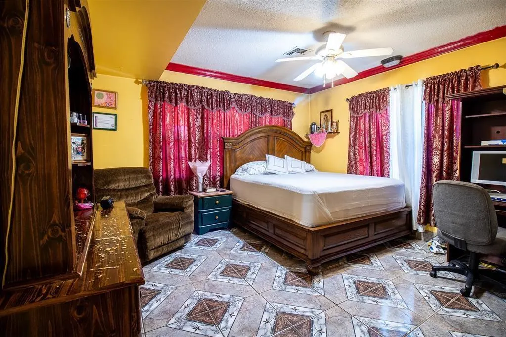 Photo 10 — 2117 NW 14th Street, Oklahoma City, OK 73107