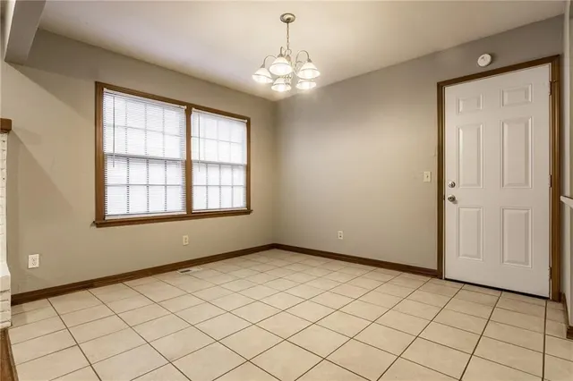 Photo 3 — 9913 Sunnymeade Place, Oklahoma City, OK 73120