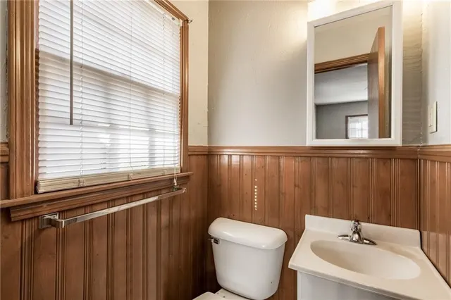 Photo 8 — 9913 Sunnymeade Place, Oklahoma City, OK 73120