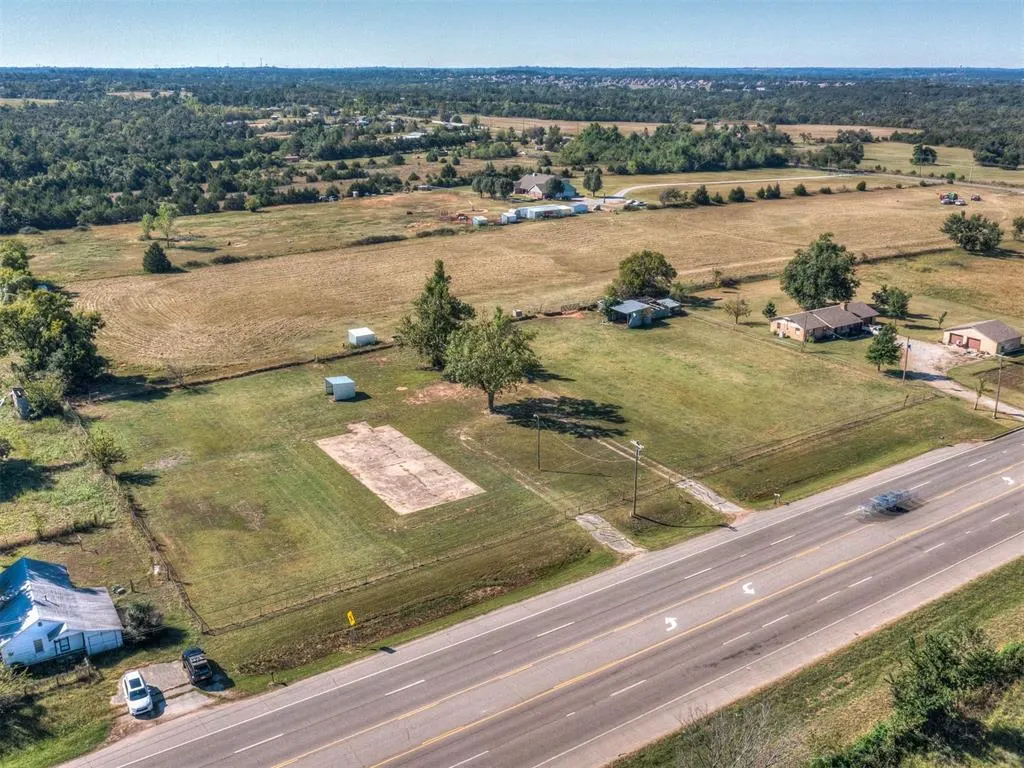 Photo 2 — 17200 NE 23rd Street, Choctaw, OK 73020
