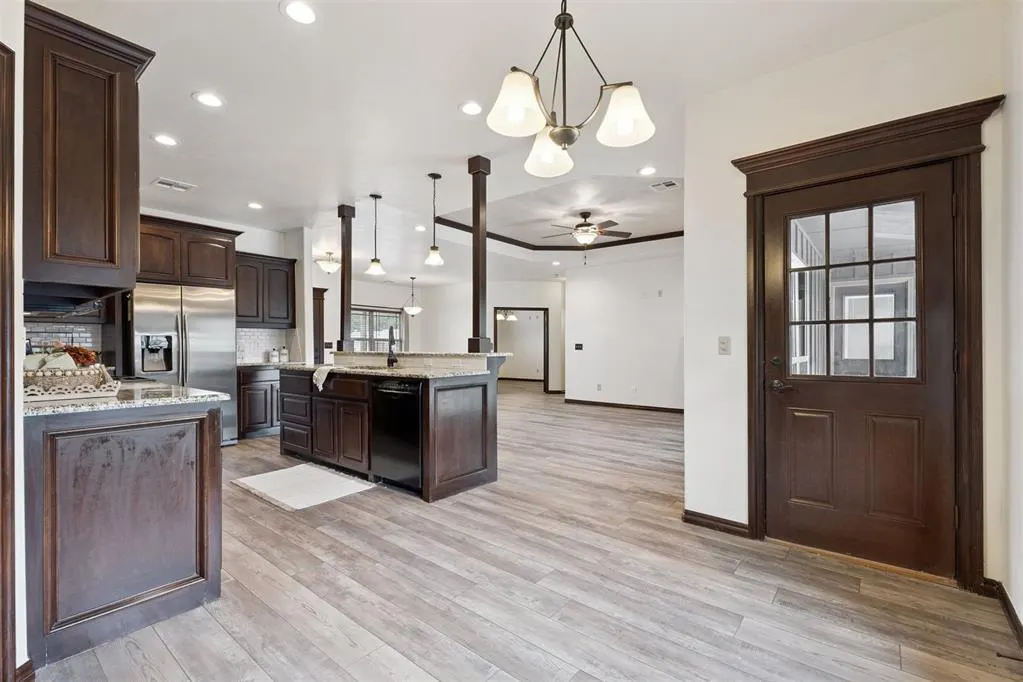 Photo 13 — 19066 Charleston Loop, Shawnee, OK 74801