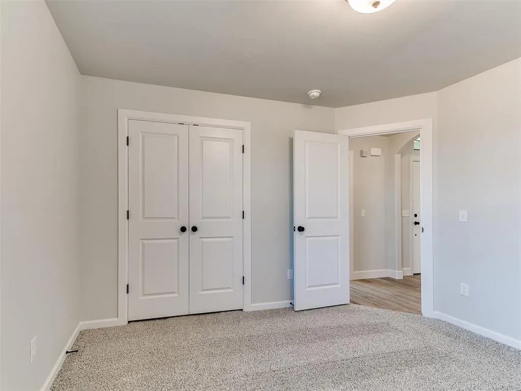 Photo 8 — 11833 NW 120th Street, Yukon, OK 73099