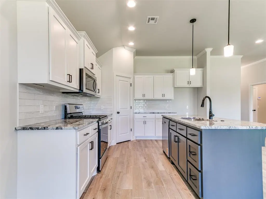 Photo 32 — 11833 NW 120th Street, Yukon, OK 73099