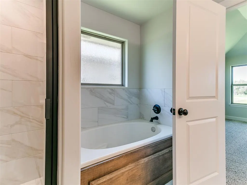 Photo 44 — 11833 NW 120th Street, Yukon, OK 73099