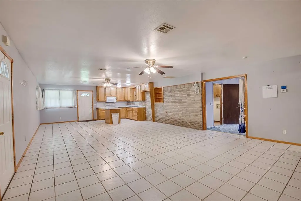 Photo 34 — 10125 NE 4th Street, Midwest City, OK 73130