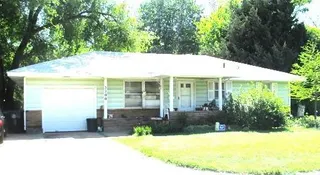 Sold home at 3200 N Holman Court
